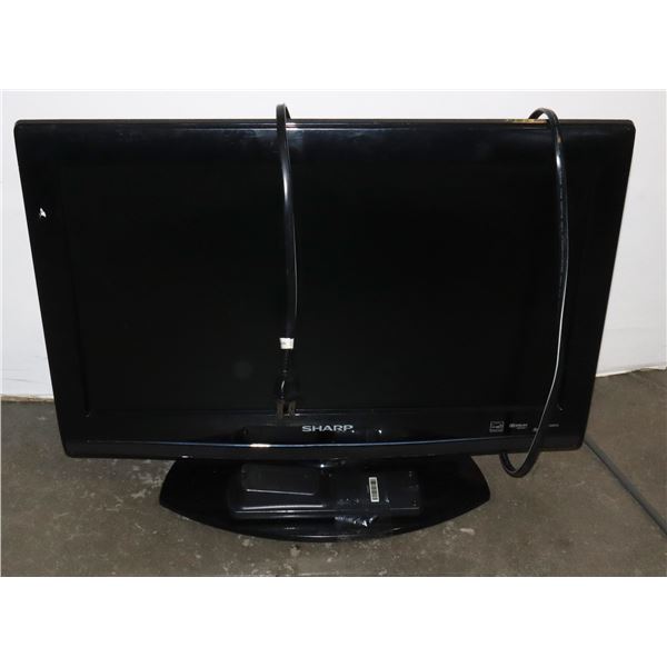 19 INCH SHARP TV AND REMOTE