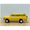 Image 2 : Vintage Tonka Pressed Steel Jeep - Approx: 9" tailgate doesn't close all the way, see all photos