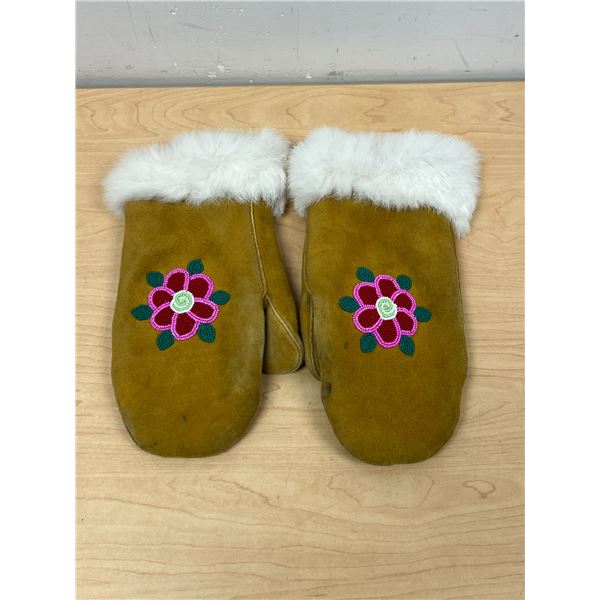 Beaded Leather / Fur Mitts - approx: 10x5" - see all photos