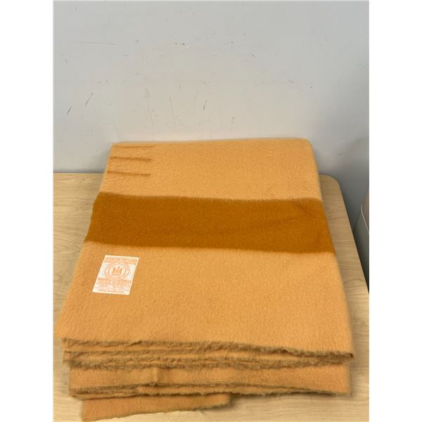 6 Point Hudson's Bay Company HBC Wool Blanket - believe this is queen size - nice overall
