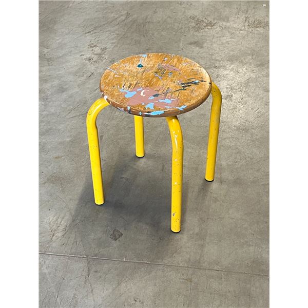 Vintage Metal Wood Stool / Plant Stand with nice original Art - Approx: 13"T 17"T