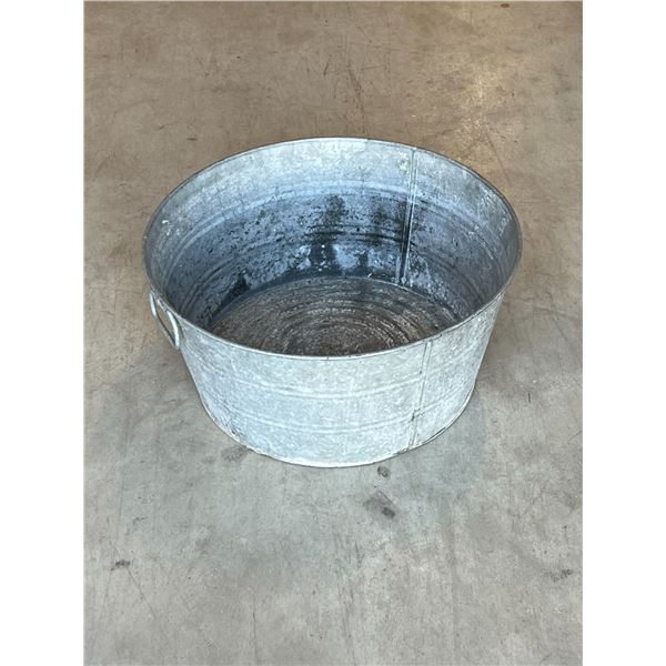 Galvanized Metal Wash Tub with Handles - Approx: 23"W 11"T