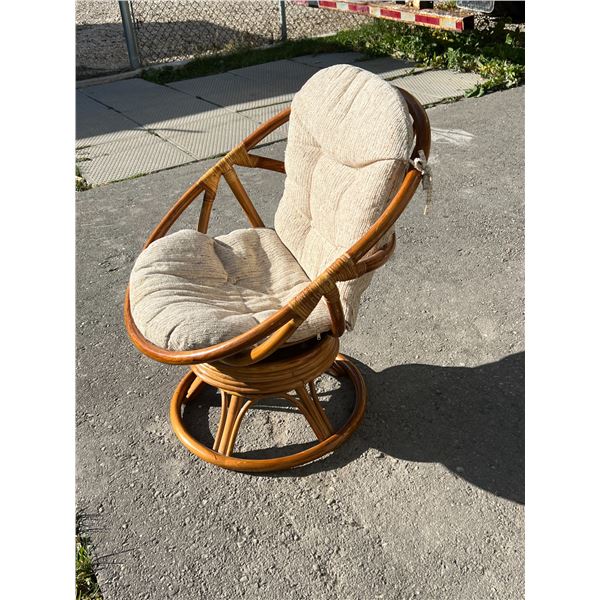 Bamboo Wicker Pod Chair - Fabric shows use (see photos) 28"W 32"T 27"D 14" seat height