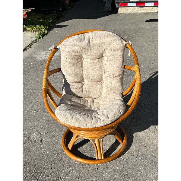Bamboo Wicker Pod Chair - Fabric shows use (see photos) 28"W 32"T 27"D 14" seat height