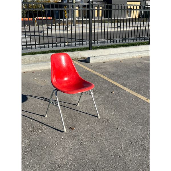 Eames Herman Miller Red DSS Fiberglass Chair - NICE - see all photos