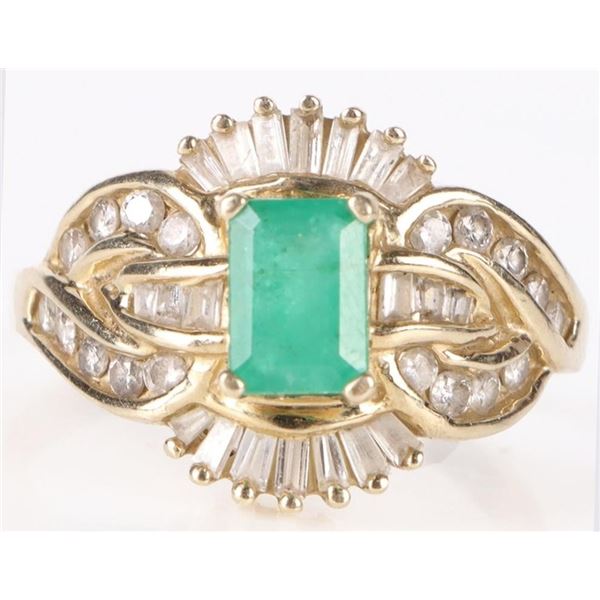 14K YELLOW GOLD EMERALD DIAMOND LADIES RING