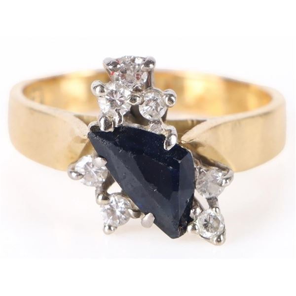 18K YELLOW GOLD DIAMOND SAPPHIRE LADIES RING