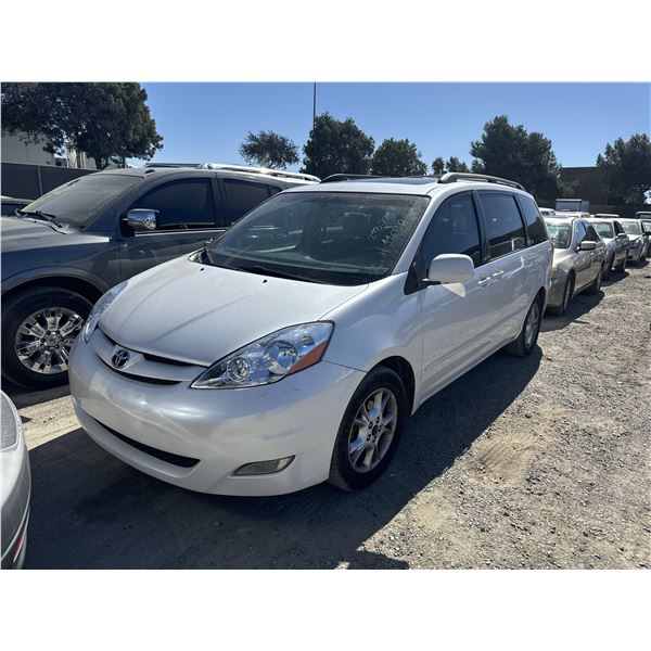 2006 Toyota Sienna