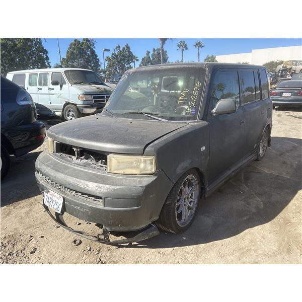 2005 Toyota Scion xB