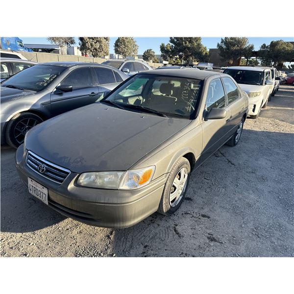 2001 Toyota Camry