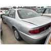 Image 3 : 2002 Buick Century