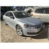Image 2 : 2014 Volkswagen Passat