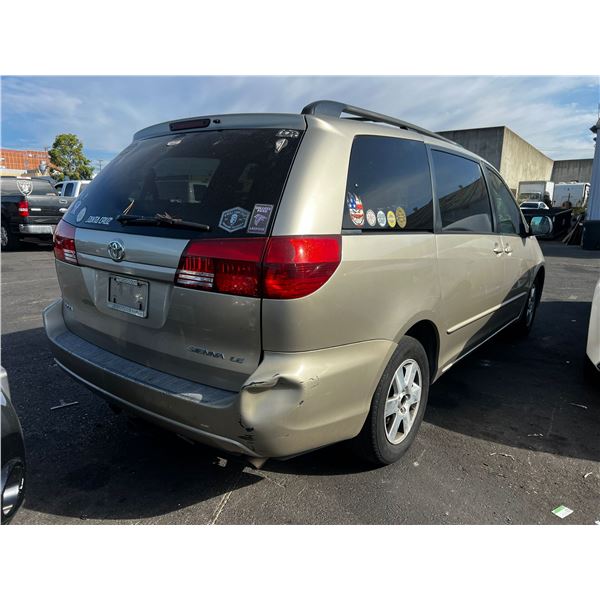 2005 Toyota Sienna