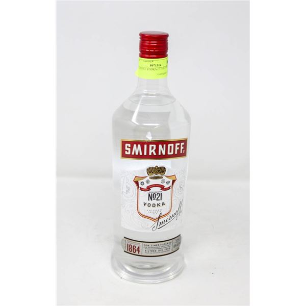 SMIRNOFF VODKA (1.75 L) 40%