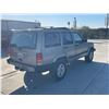 Image 3 : JEEP CHEROKEE 2001 T-DONATION