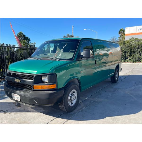 CHEV EXPRESS 2014 T-2 DAYS