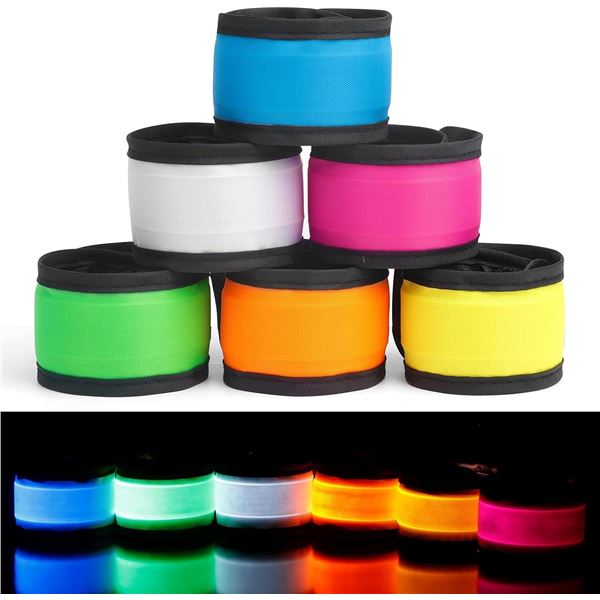 NEW PACK OF 6 GLOW SNAP BRACELETS