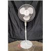 Image 1 : Garrison Standing Fan