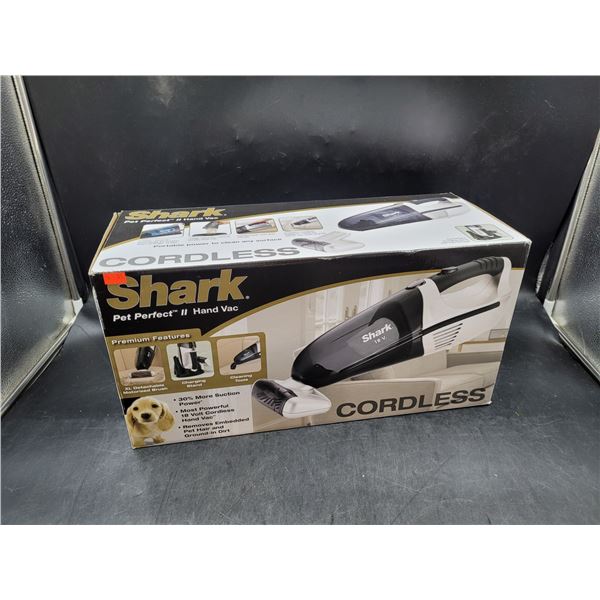Shark Pet Perfect II - Cordless Hand Vacuum