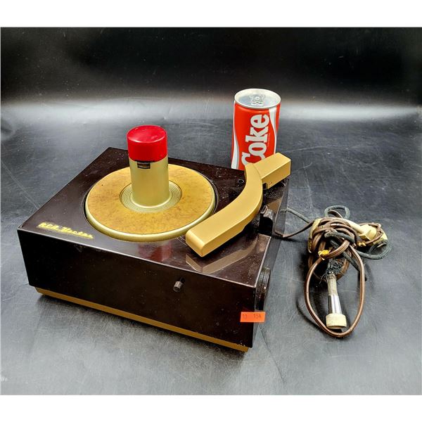 Vintage RCA Victor 45 RPM Record Player
