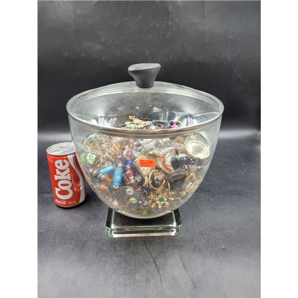 Costume Jewelry w/ Lidded Bowl