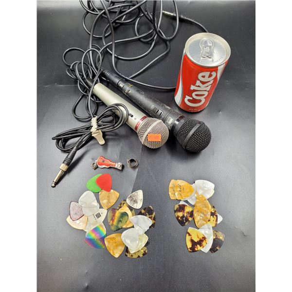 Microphones and Guitar Picks