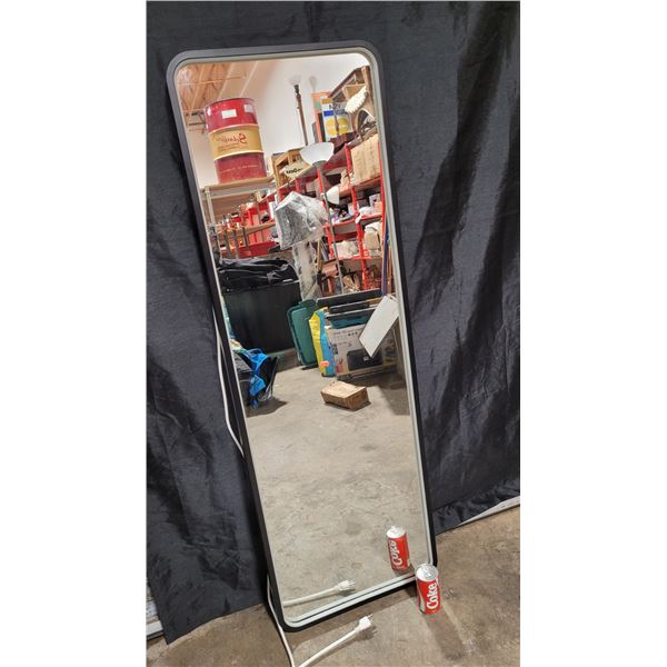 Stand-up Light Mirror