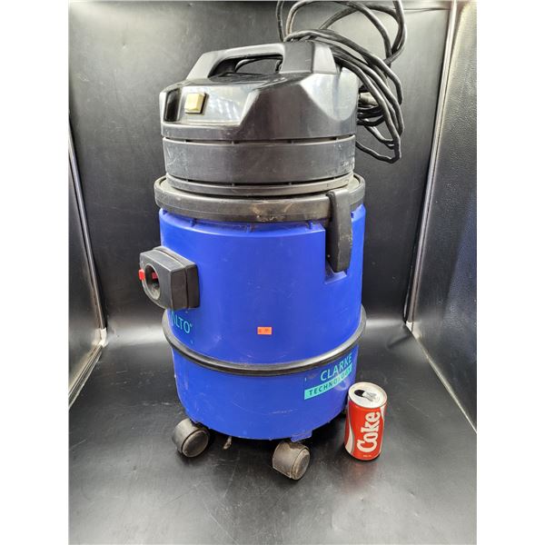 Alto Wet/Dry Vacuum