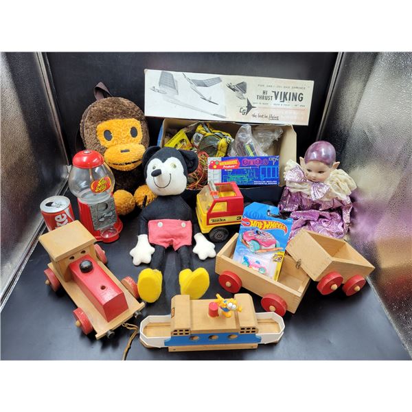 Vintage Toy Lot (Wooden Toys, Tonka, Hot Wheels, etc.)