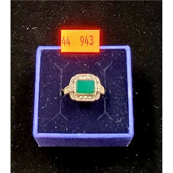 Sterling Silver Ring w/ Green Stone