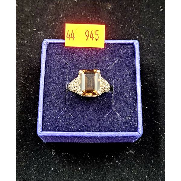 Sterling Silver Ring w/ Brown Stone