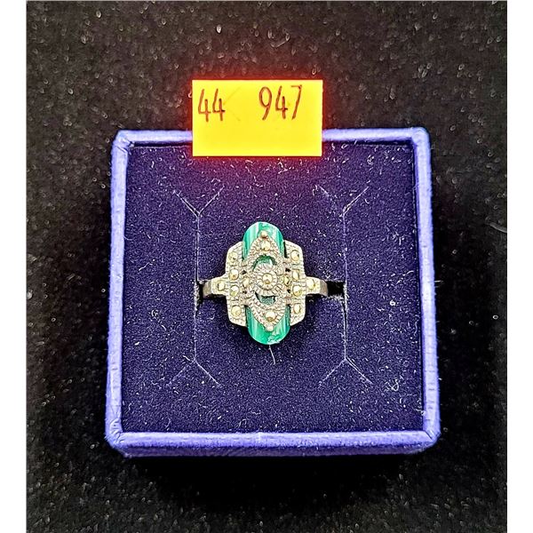 Sterling Silver Ring w/ Turquoise Stone