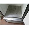 Image 8 : True T-23 Reach In Solid Swing Door Refrigerator