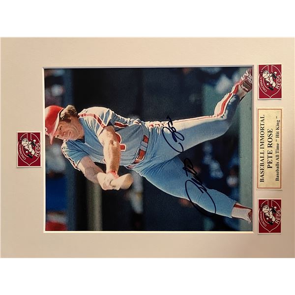 Pete Rose signed photo