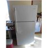 Image 1 : Frigidaire Fridge 64'' x 28'' x 29'' 