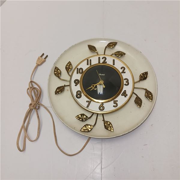 Mid Century United Electric Leaf Clock - Tested Working