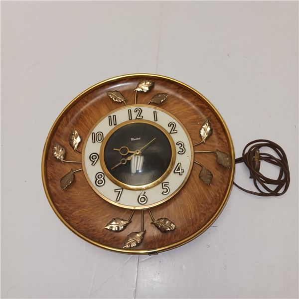 Mid Century United Electric Leaf Clock - Tested Working