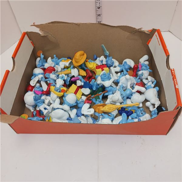 Box Of 34 Vintage Peyo Smurfs