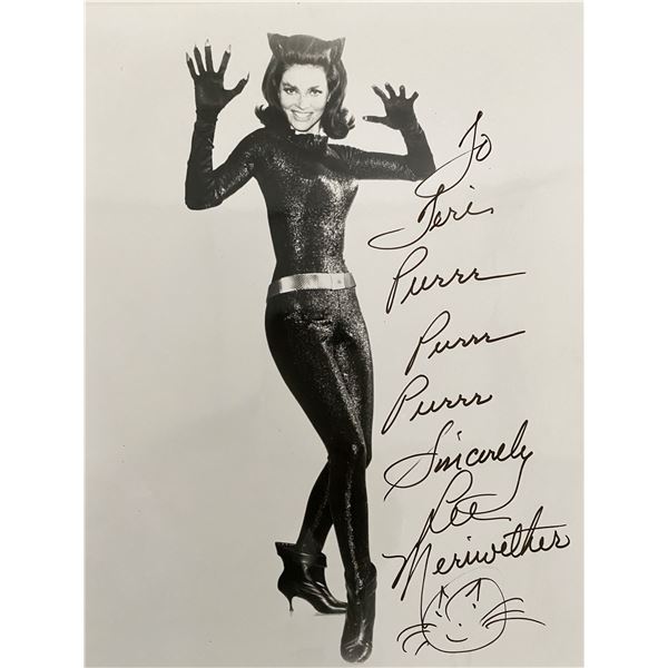 Catwoman Lee Meriwether sigend photo