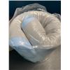 Image 3 : 1 DVZV Neck Pillow, Double-Layer Cooling Memory Foam Ergonomic Pillow for Side Sleepers - NEW