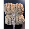 Image 4 : 1 Jumbo Chunky Knit Loop Throw Blanket  51x63"