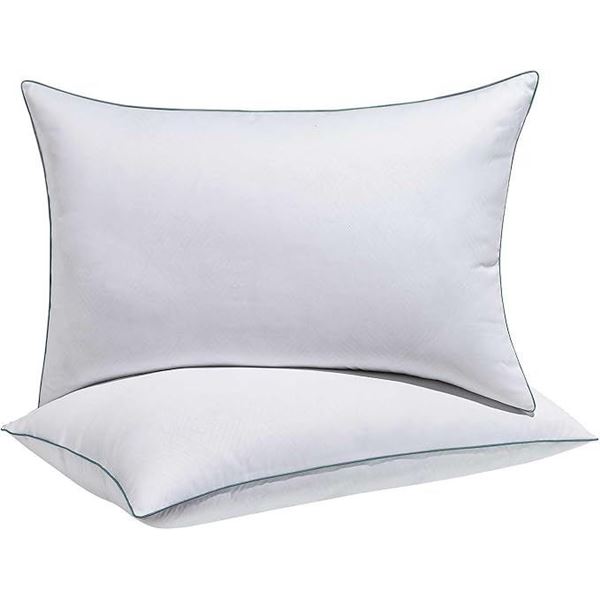 2 Pack of Queen Size Bed Pillows - Brand New Sealed!