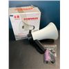 Image 1 : Lot of 1 Handheld Megaphone - Brand New! Great for Events, Sports Games, etc.