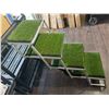 Image 5 : 1 Set of Pet Stairs/Foldable Portable Dog Ramp with Non-Slip Artificial Grass Steps for Vehicles