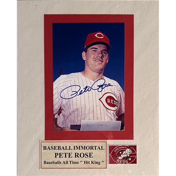 Pete Rose signed photo