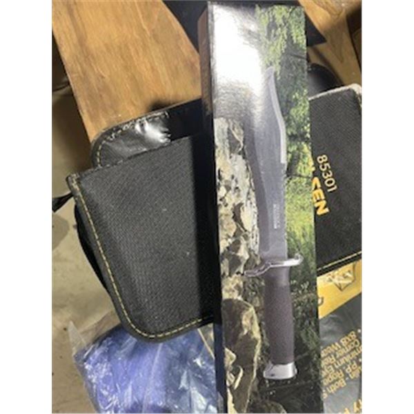 Bowie knife