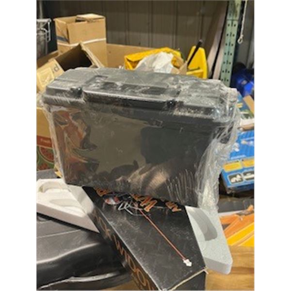 Ammo box - plastic -new