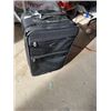 Image 1 : suitcase