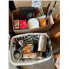 Image 1 : Household items