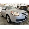 Image 8 : A12E -- 2009 HYUNDAI ACCENT, SILVER, 203480 KMS, FRONT WHEEL DRIVE